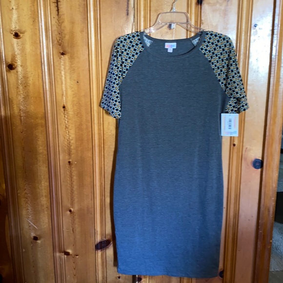 LuLaRoe Dresses & Skirts - NWT lularoe julia dress